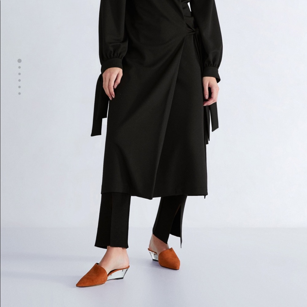 Brand new with tags Zara mini leather wedges. 9/39